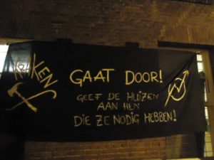 2014_01_18_Banner_Kraken_gaat_door_Van_Effenstraat_2_Amsterdam