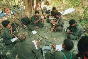 Maoist_Naxalites_in_Jungle