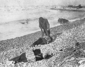 Wexford_victims_ashore,_1913
