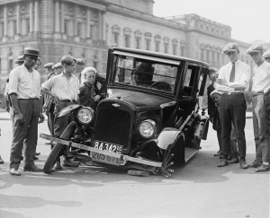 Auto_wreck,_USA,_1923