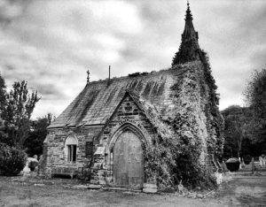 bizarre-black-and-white-church-dark-photography-Favim.com-300231