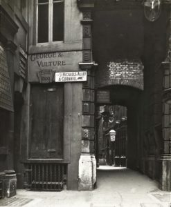 Pubs-in-London-a-Century-Ago-1