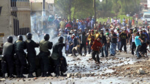 22 DE NOVIEMBRE DEL 2010 POBLADORES DE ISLAY PROTESTAN POR PROYECTO TIA MARIA DE MINERA SOUTHERN PERU, AREQUIPA. FOTO ROLLY REYNA EL COMERCIO