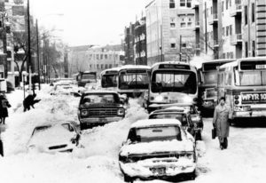 During the winter of 1978-79, a record 89.7 inches of snow blanketed the city and set up Mayor Michael Bilandic for defeat. Streets were not plowed, garbage was not collected, and mass transit was staggered by the snow. By Election Day voters were ready to dump Bilandic, making way for Jane Byrne, Chicago's first female mayor. (Chicago Tribune photo by Michael Budrys) ..OUTSIDE TRIBUNE CO.- NO MAGS,  NO SALES, NO INTERNET, NO TV, CHICAGO OUT.. "Chicago Days" 00288152A 150 year images
