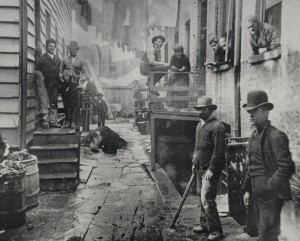 1-Riis-Bandits-Roost-New-York-City-Slum-1890