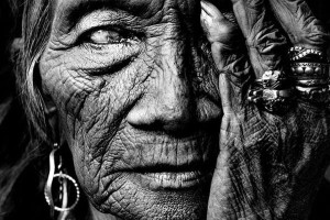 black-and-white-indian-jewelry-old-woman-Favim.com-77150